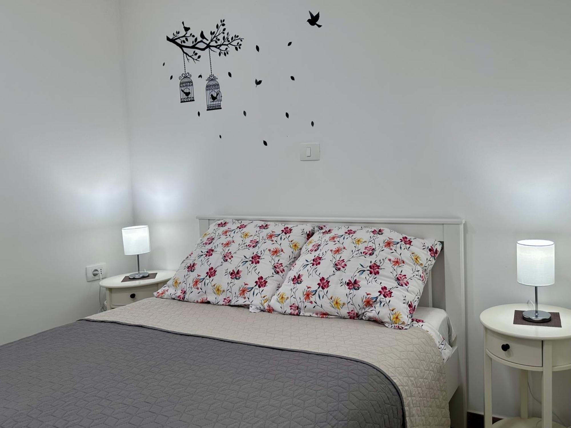 App Parenzana Apartment Groznjan Bagian luar foto