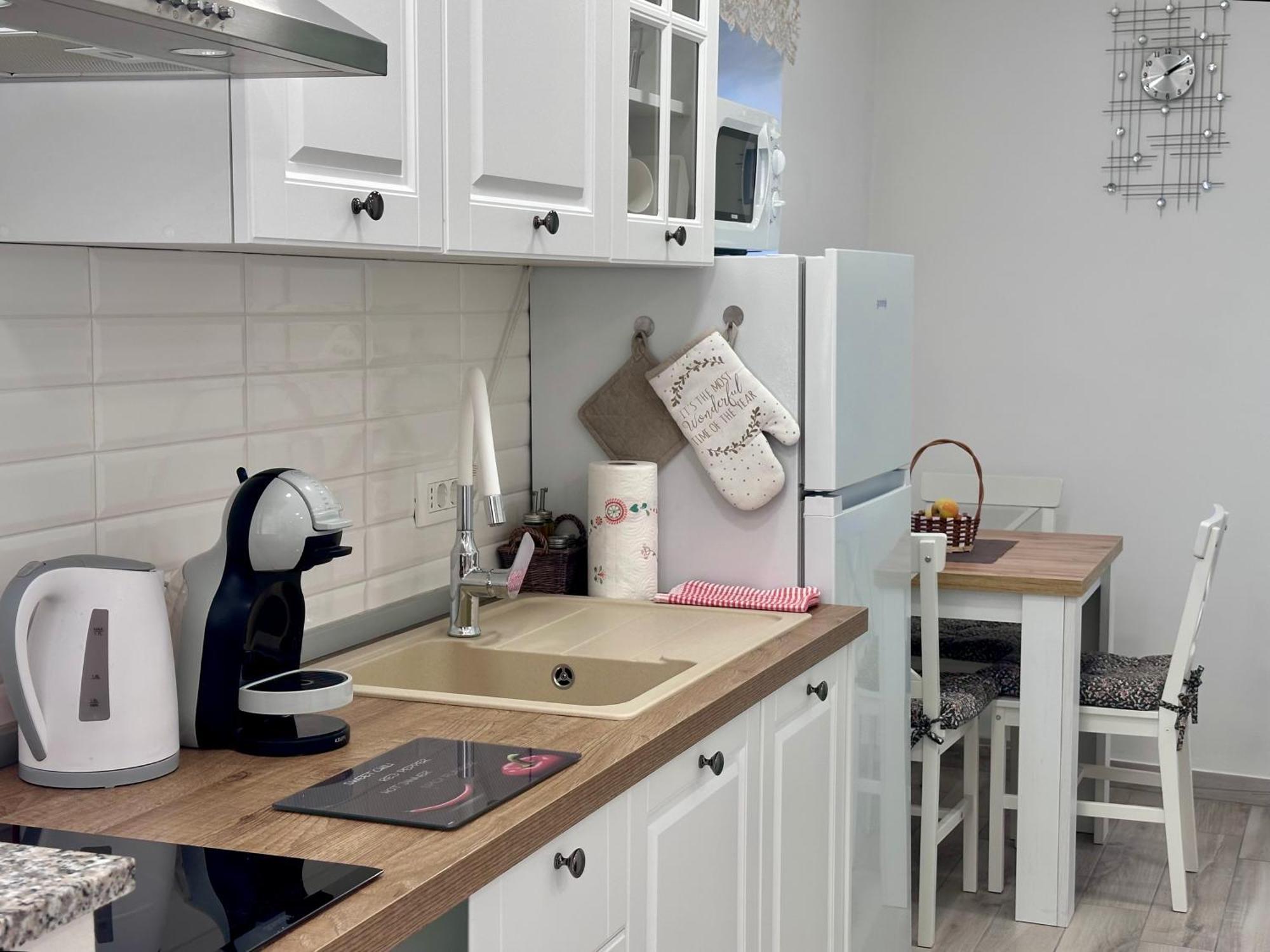 App Parenzana Apartment Groznjan Bagian luar foto